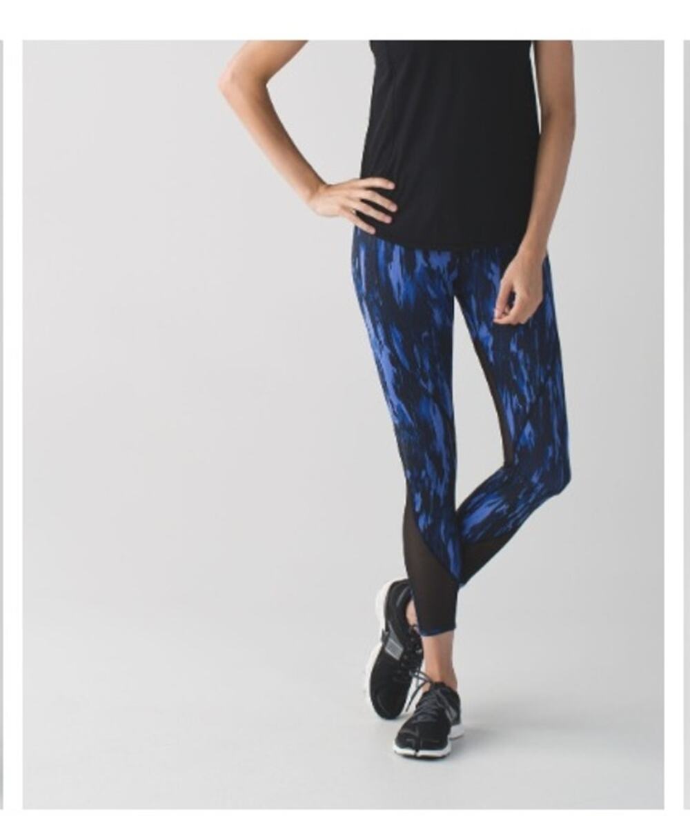 Lululemon Sz 4 All Meshed Up 7/8 Tight Painted Animal Sprinkler Black